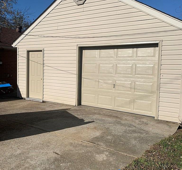 1st image of 3721 Arlington Dr