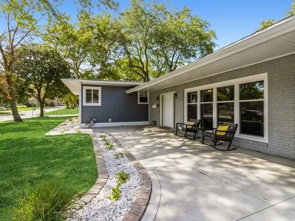 223 W Lane St, Winterset, IA 50273