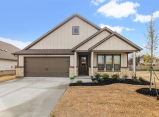 411 Rose Ave, Cleburne, TX 76033