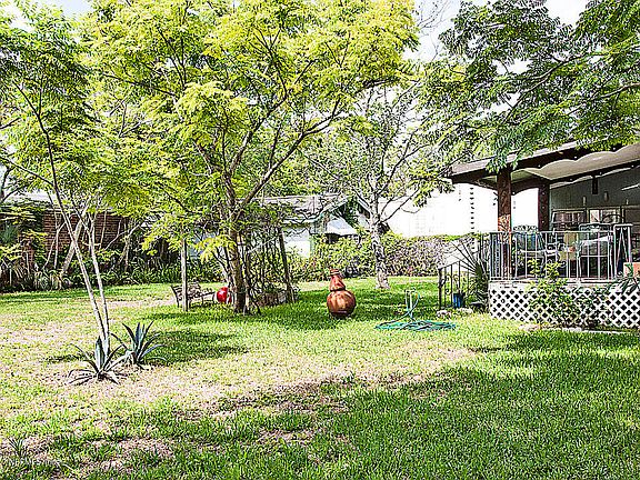 4th image of 1 Sylvan Dr