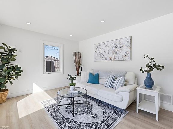 4th image of 74 Freelton Rd