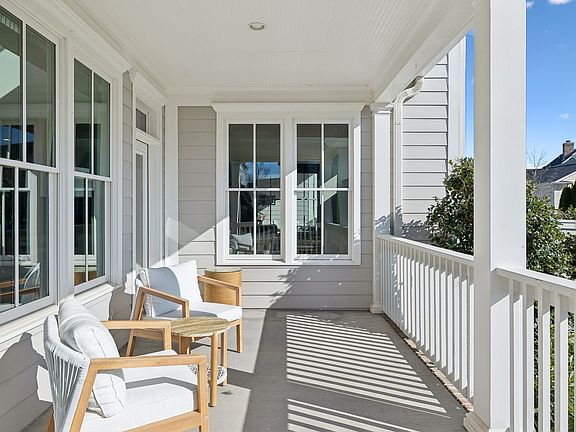5th image of 9045 Keats St