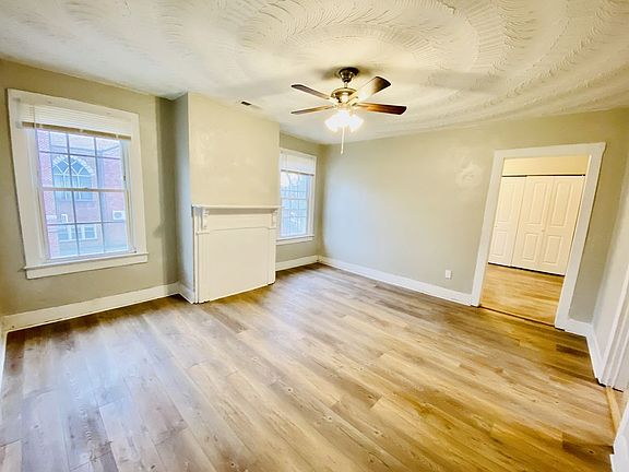5th image of 2411 Ludlow St Unit B
