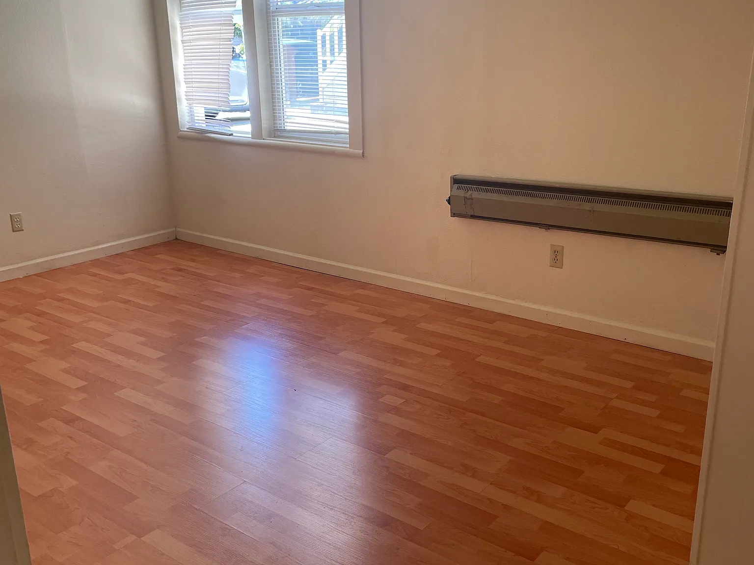 2 bed, 700 sqft, $2,500 — Photo 3