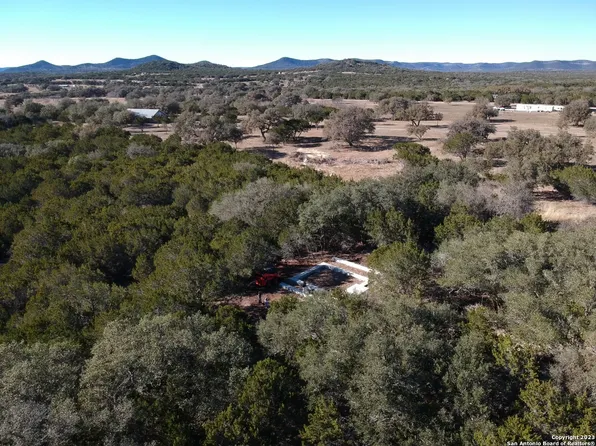 TBD Twin Oaks Rd, Utopia, TX 78884