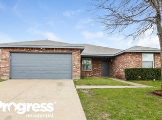 1210 Sullivan Dr, Cedar Hill, TX 75104