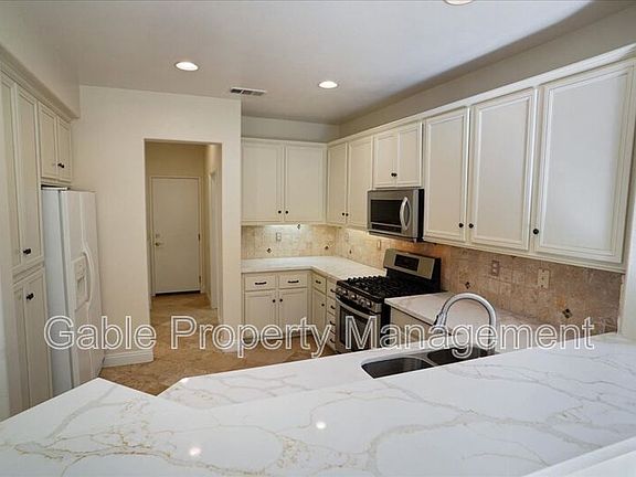 3rd image of 30343 Cedar Oak Ln