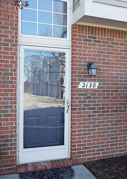 1st image of 2138 Leighton Dr