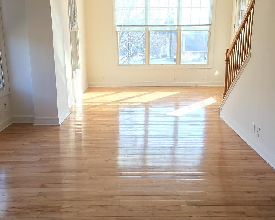 2nd image of 1003 Parkview Blvd #A