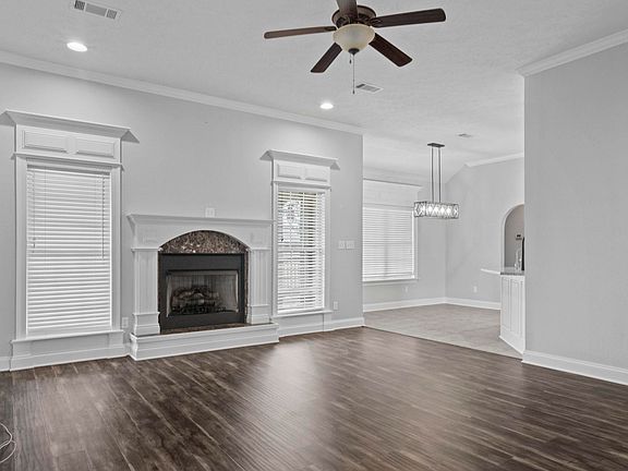 5th image of 424 Natalie Cir
