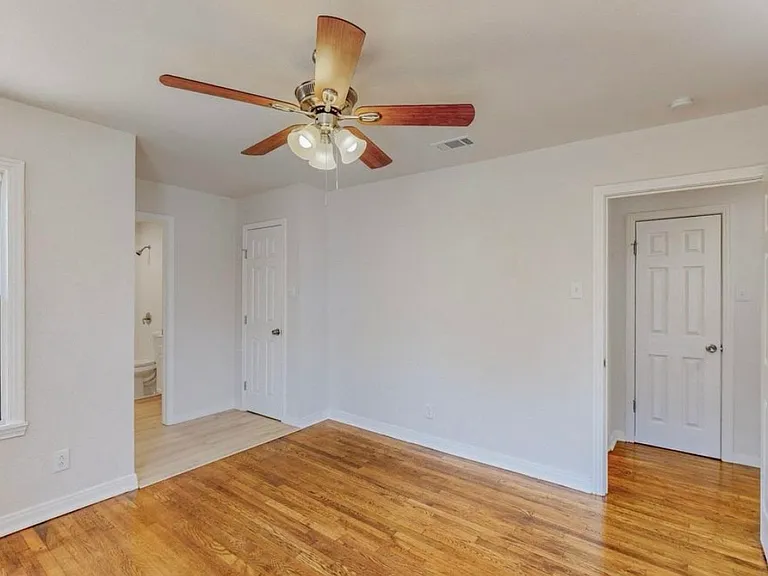 703 S Ravinia Dr — Photo 7