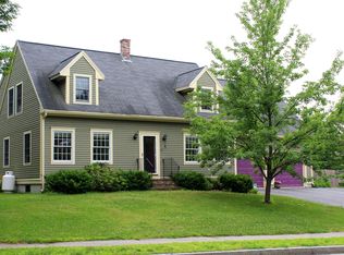 62 Frost St, Portland, ME 04102