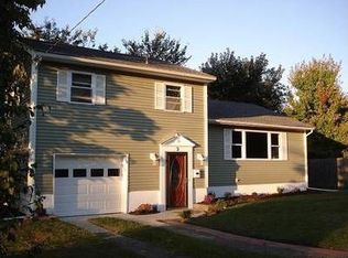 3 McCord Dr, Newburgh, NY 12550