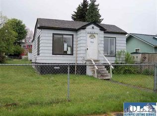 518 W 11th St, Port Angeles, WA 98362