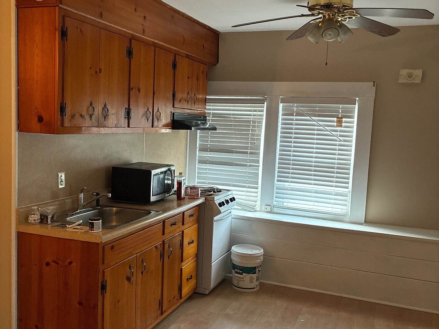 2 bed, 1800 sqft, $2,100 — Photo 3