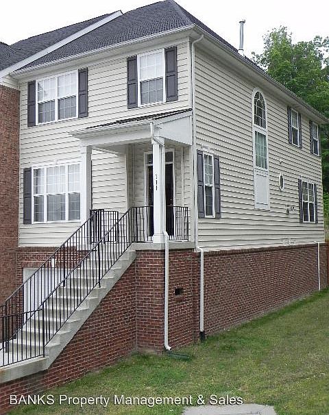1st image of 111 Coral Reef Ct