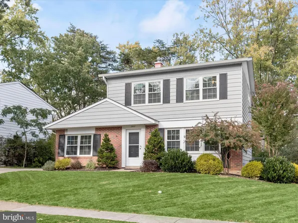 2402 Harbor Wood Rd, Catonsville, MD 21228