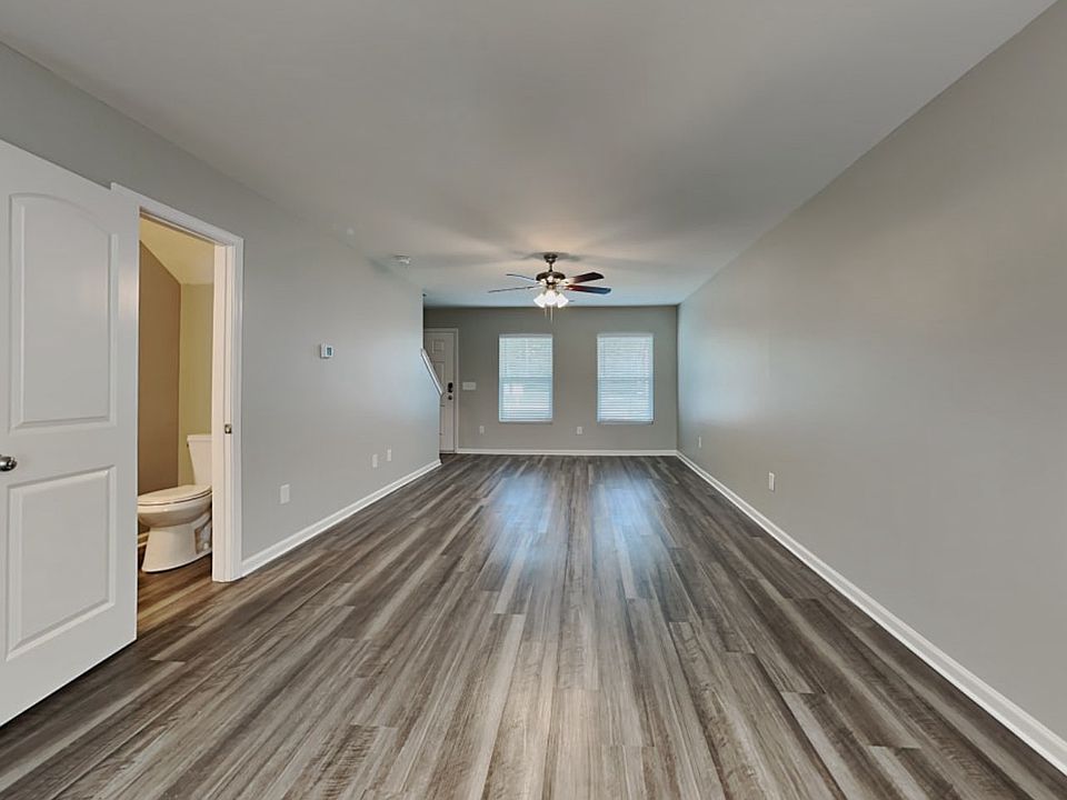1st image of 3804 Miller Dr #7