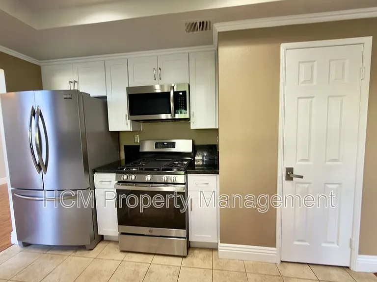 26796 Baronet — Photo 7