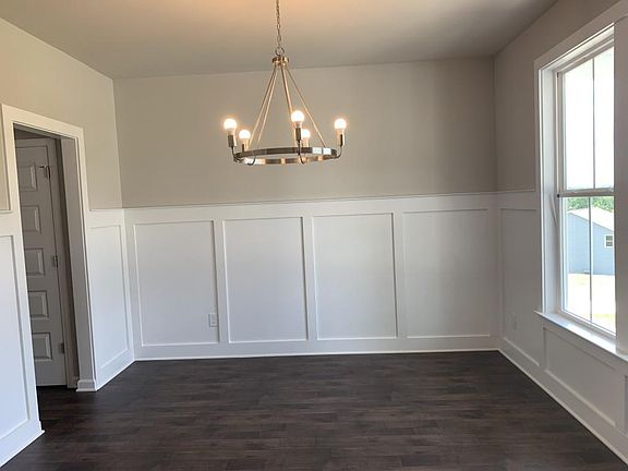4th image of 30 Wilshire Ln