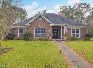 11435 Ashton Ln E, Gulfport, MS 39503
