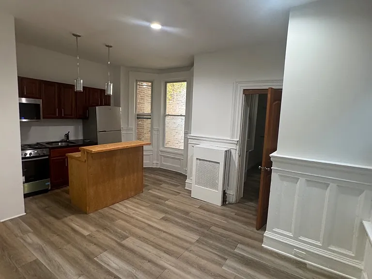 738 Kelly St #2 — Photo 9