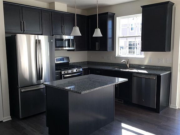 Located on 0204 in Easton Park in Carol Stream, IL