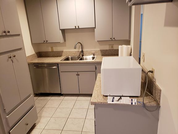 3rd image of 6539 Goodland Ave