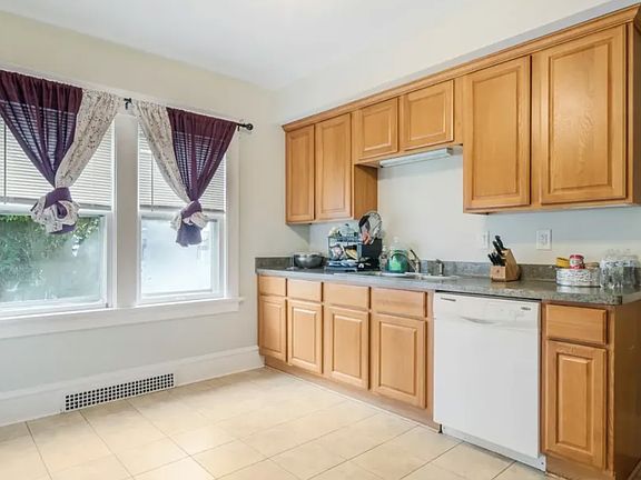 5th image of 309 Park Ave #309