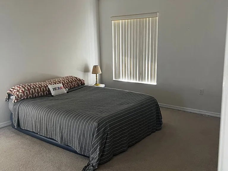 2274 E Fairbanks Dr — Photo 8