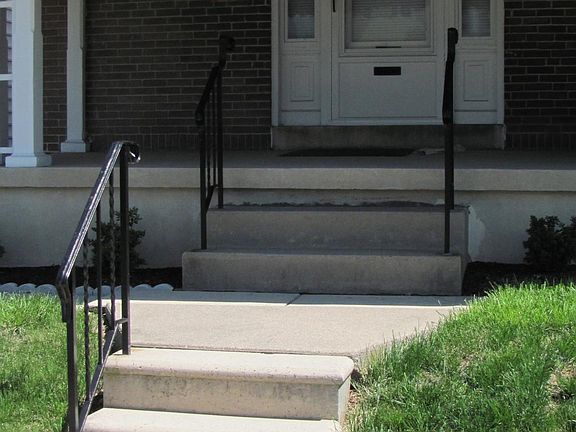 4th image of 126 N Walnut St