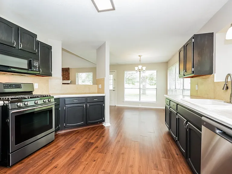 114 Tedder Blvd — Photo 9