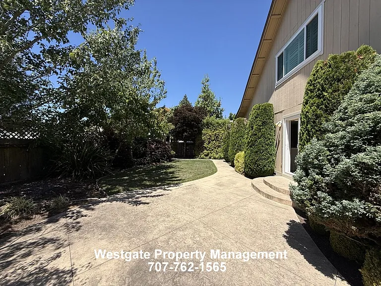 1604 Cerro Sonoma Cir — Photo 10