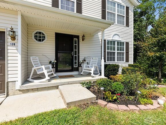 3rd image of 139 Paddle Wheel Dr