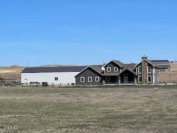 12185 41st St NW, Watford City, ND 58854