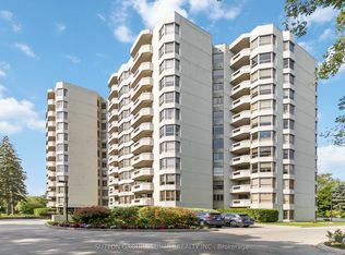 Lakewinds, Burlington, ON L7S 1Z5