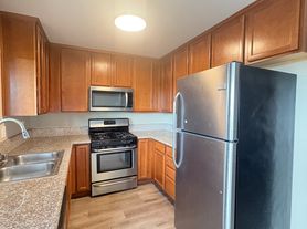 517 Calle Montecito, Oceanside, CA