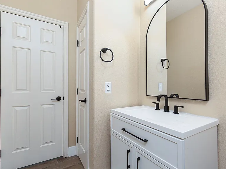 8723 Evan Lilas St — Photo 14