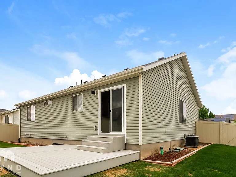 2450 E Jim Bridger Dr — Photo 15