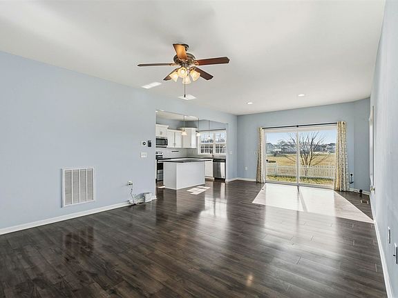3rd image of 7060 Stone Meade Ct