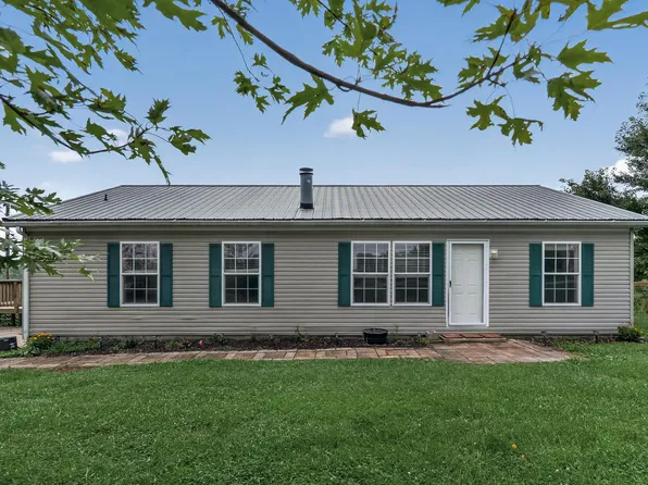 126 Hillview Dr, Falmouth, KY 41040