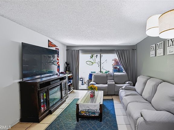 5th image of 1101 W Macarthur Blvd Unit 157