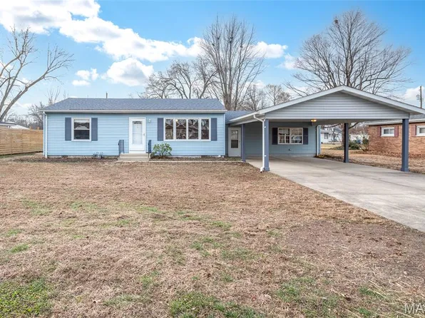 704 Saint Joseph Dr, Collinsville, IL 62234