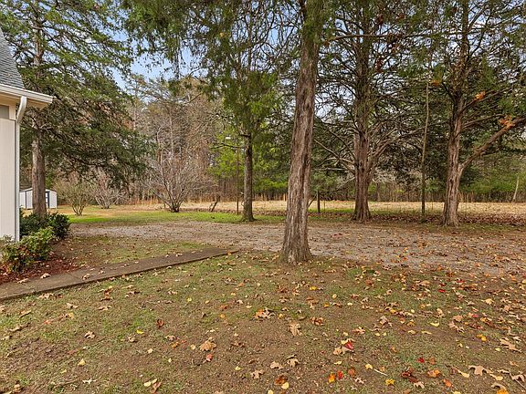 5th image of 9049 Brittany Farm Ln