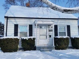 8091 Kaltz St, Center Line, MI 48015