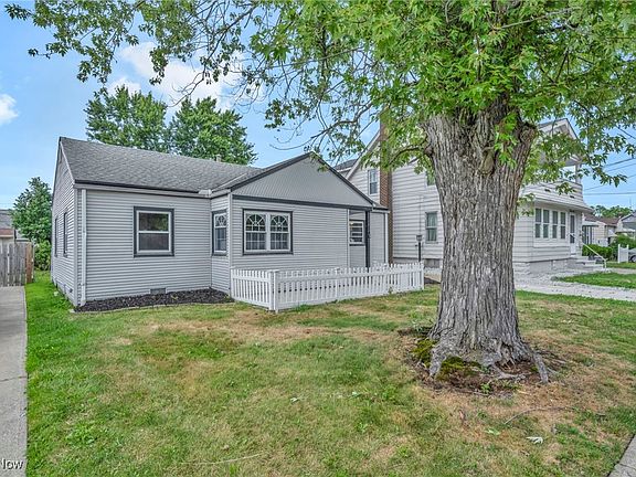 3rd image of 6024 Delora Ave