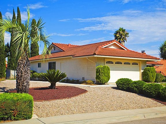 Wide side yard