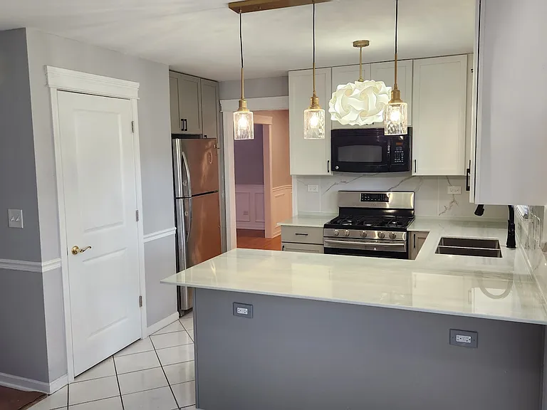 3250 Drew St — Photo 6