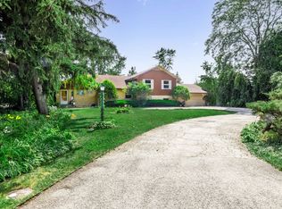 484 Clavey Ln, Highland Park, IL 60035