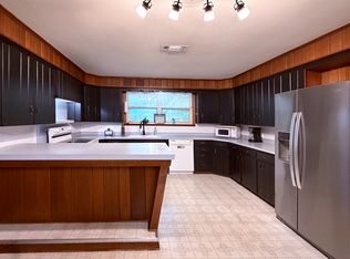 10344 S Riveroaks Dr, Baton Rouge, LA 70815